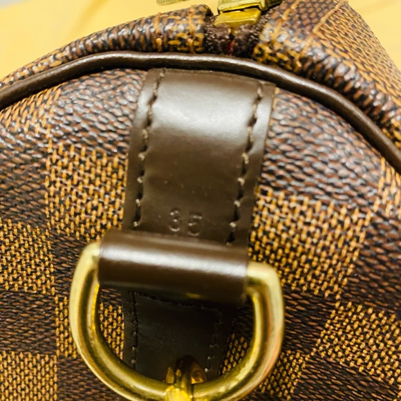 SOLD on EMT Louis Vuitton Speedy 35 Bandouliere Damier - Picture 10 of 13